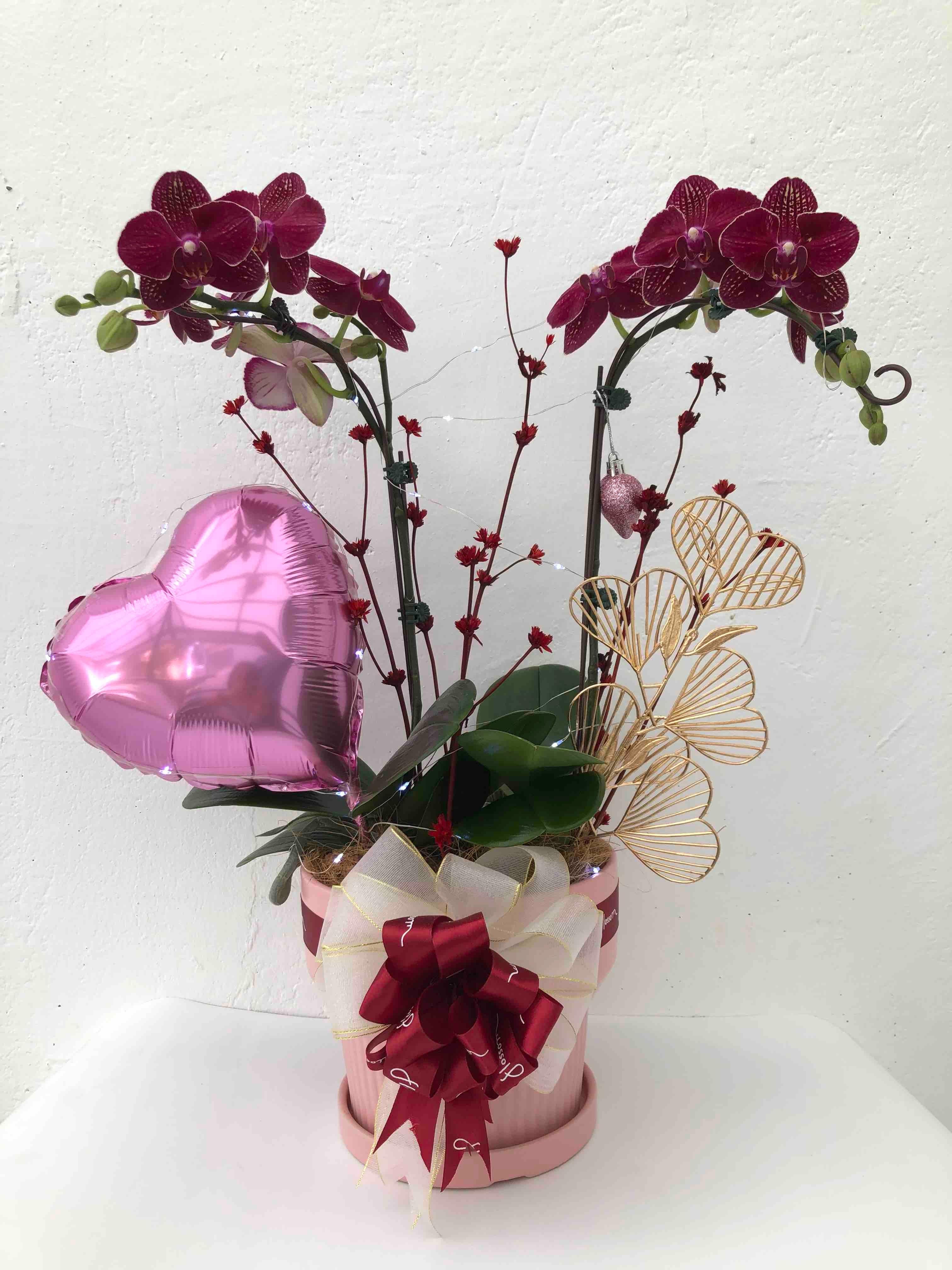 Vivi by Flossom Valentines Arrangement with Vase - Large | The Nest Attachment Parenting Hub