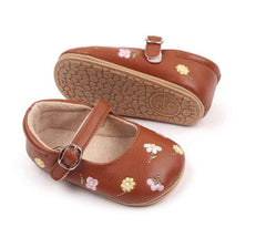 Blooming Wisdom Kaye Shoes | The Nest Attachment Parenting Hub