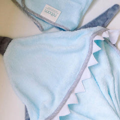 Nuborn Bamboo Hooded Towel and Wash Cloth Set | The Nest Attachment Parenting Hub