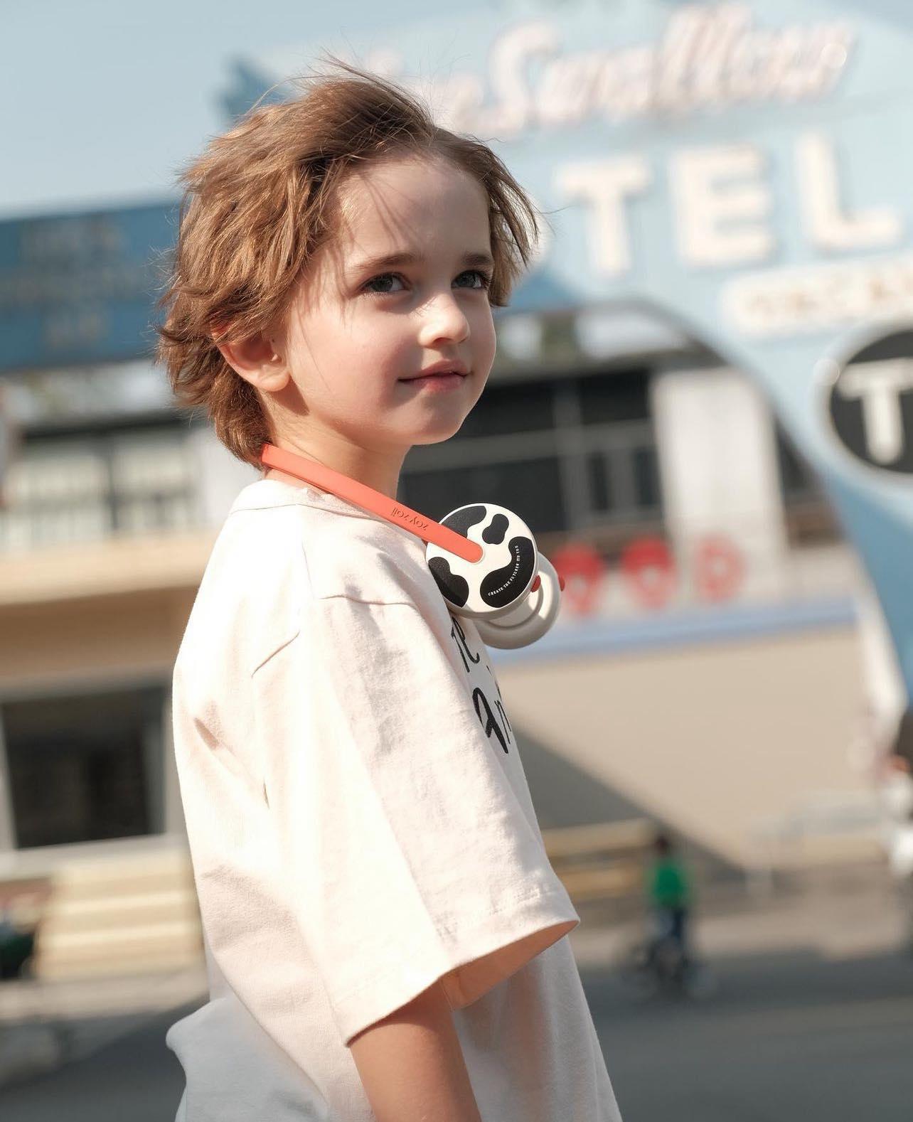 Zoyzoii F8 Series Portable Neck Fan | The Nest Attachment Parenting Hub