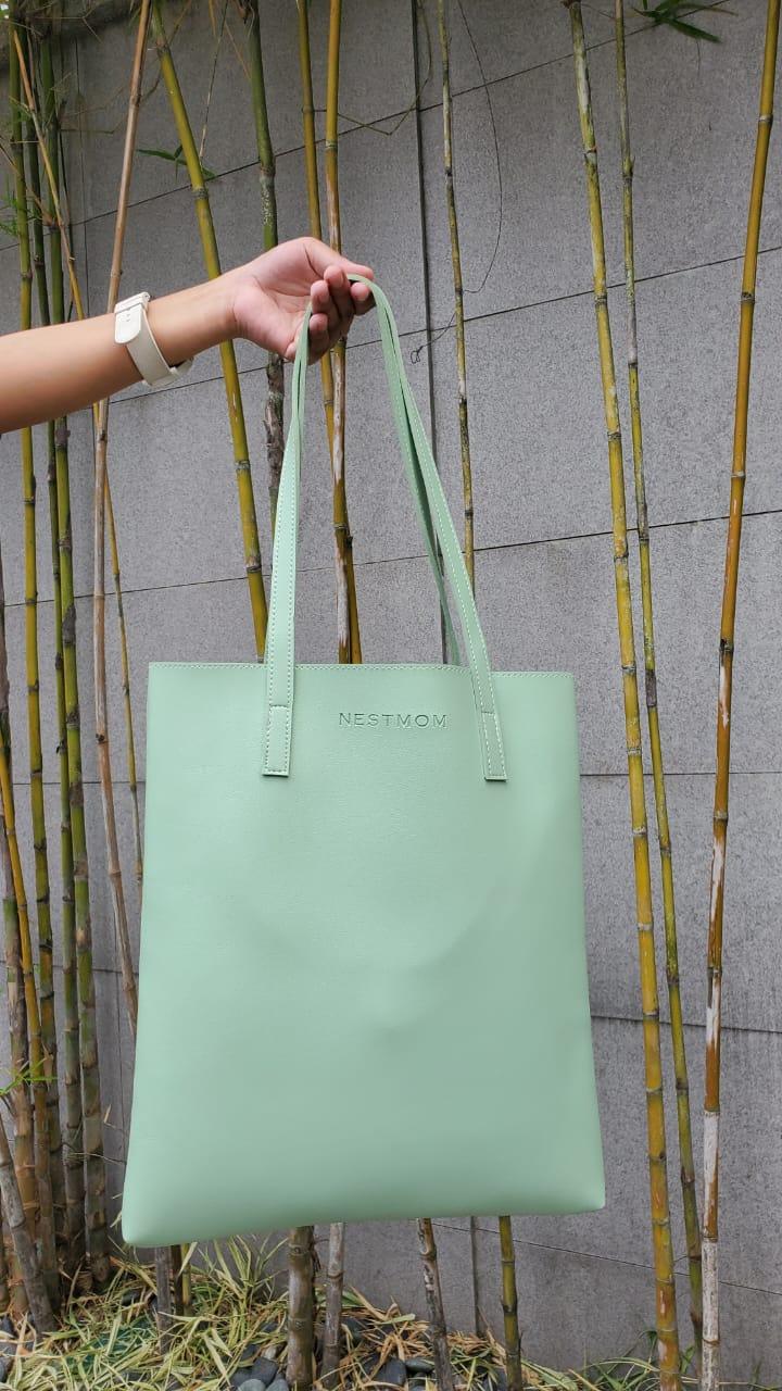 Gift with Purchase - Nest Mom Tote Bag | The Nest Attachment Parenting Hub