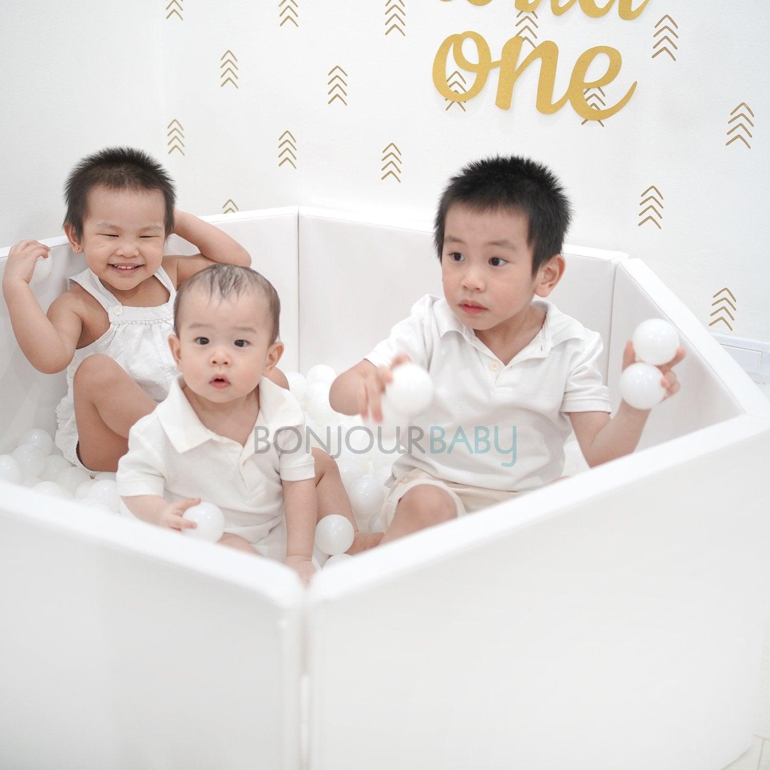 Bonjour Baby Foldable Ball Pit with 300 balls | The Nest Attachment Parenting Hub