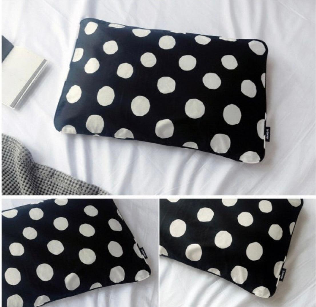 Borny Air Pillow Junior Pillowcase Big Dot Black | The Nest Attachment Parenting Hub