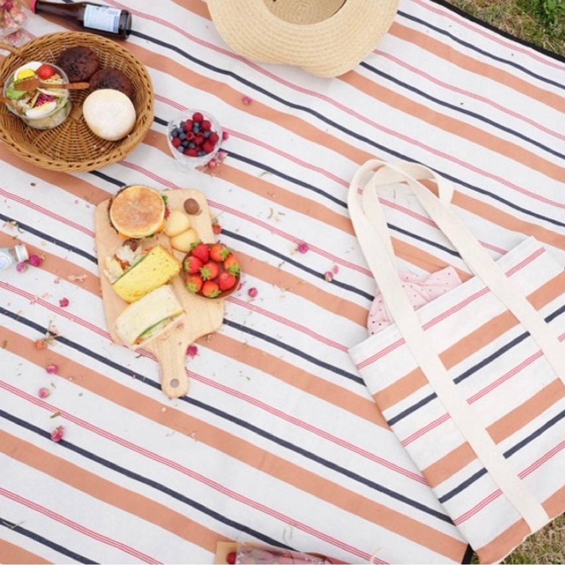 Borny Picnic Mat | The Nest Attachment Parenting Hub