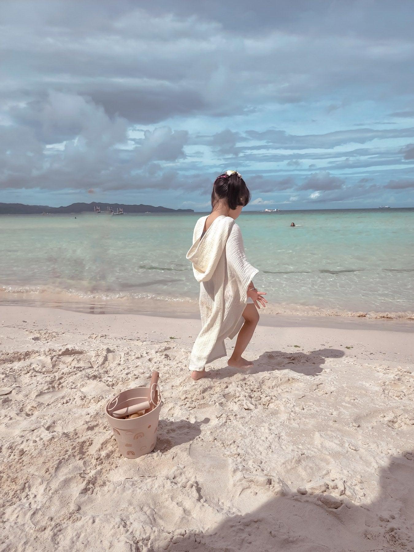 C's Coleccion Beach Poncho Medium (3-4yo) | The Nest Attachment Parenting Hub