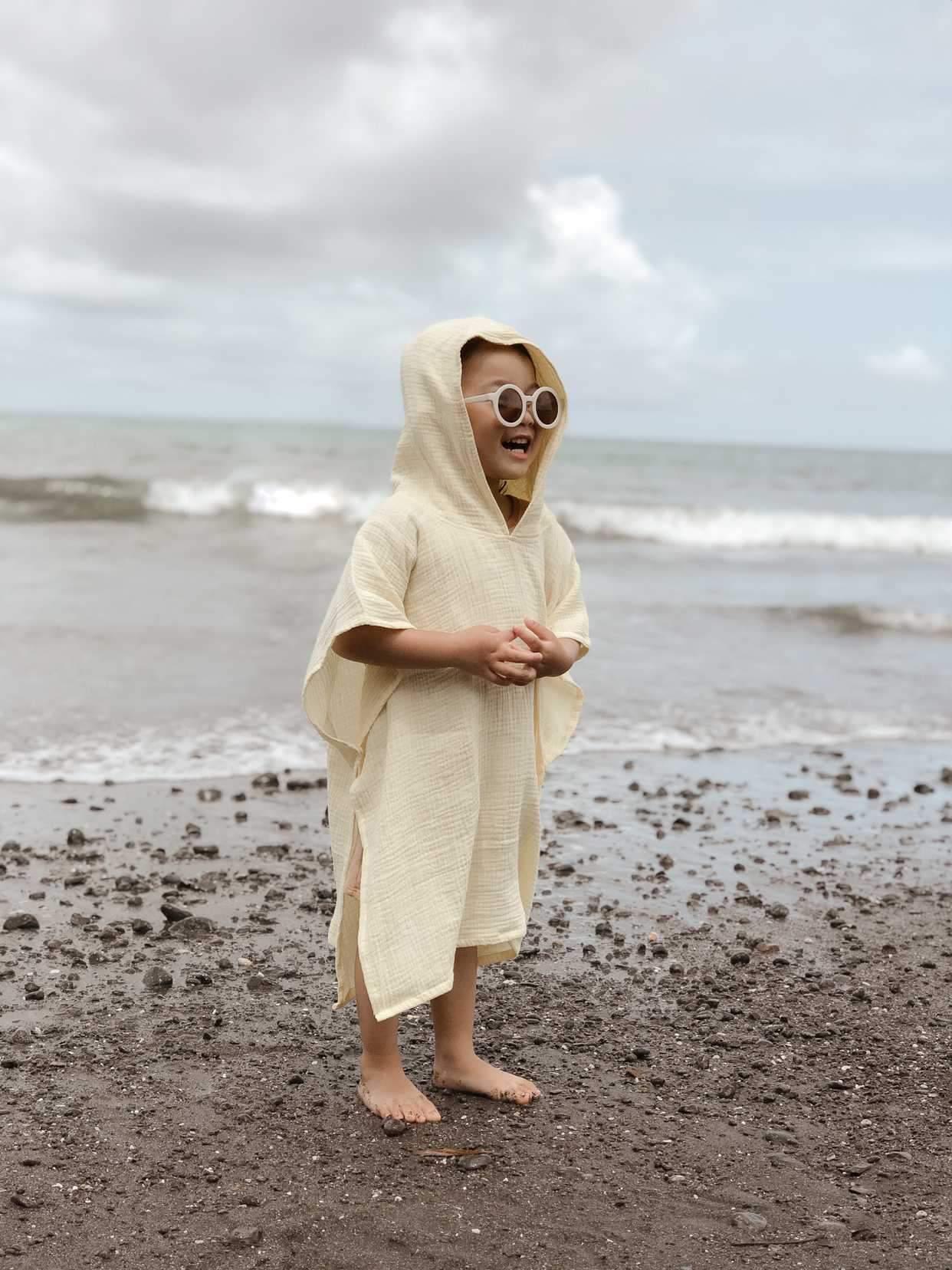 C's Coleccion Beach Poncho Medium (3-4yo) | The Nest Attachment Parenting Hub
