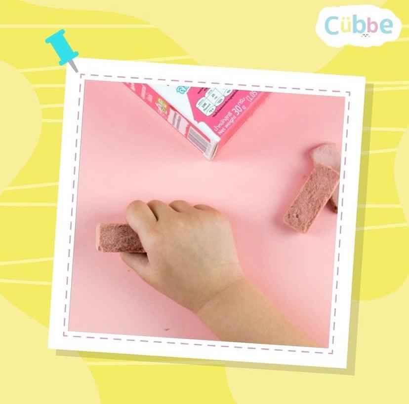 Cubbe Freeze Dried Strawberry Banana Sticks 8m+ | The Nest Attachment Parenting Hub