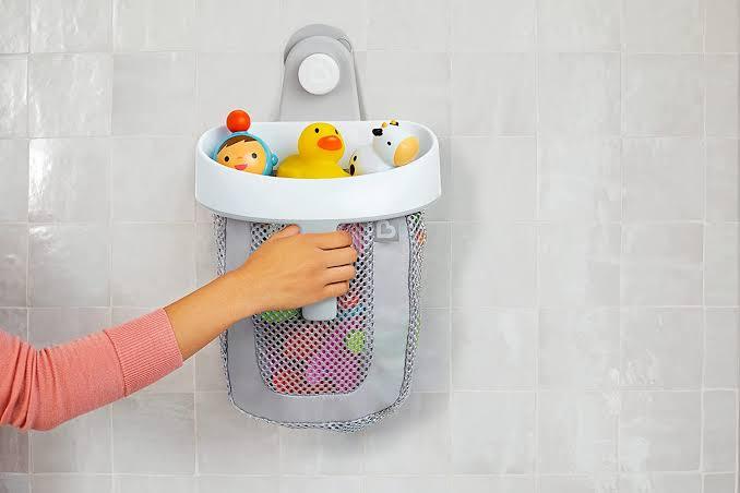 Munchkin Super Scoop Bath Toy Organizer | The Nest Attachment Parenting Hub