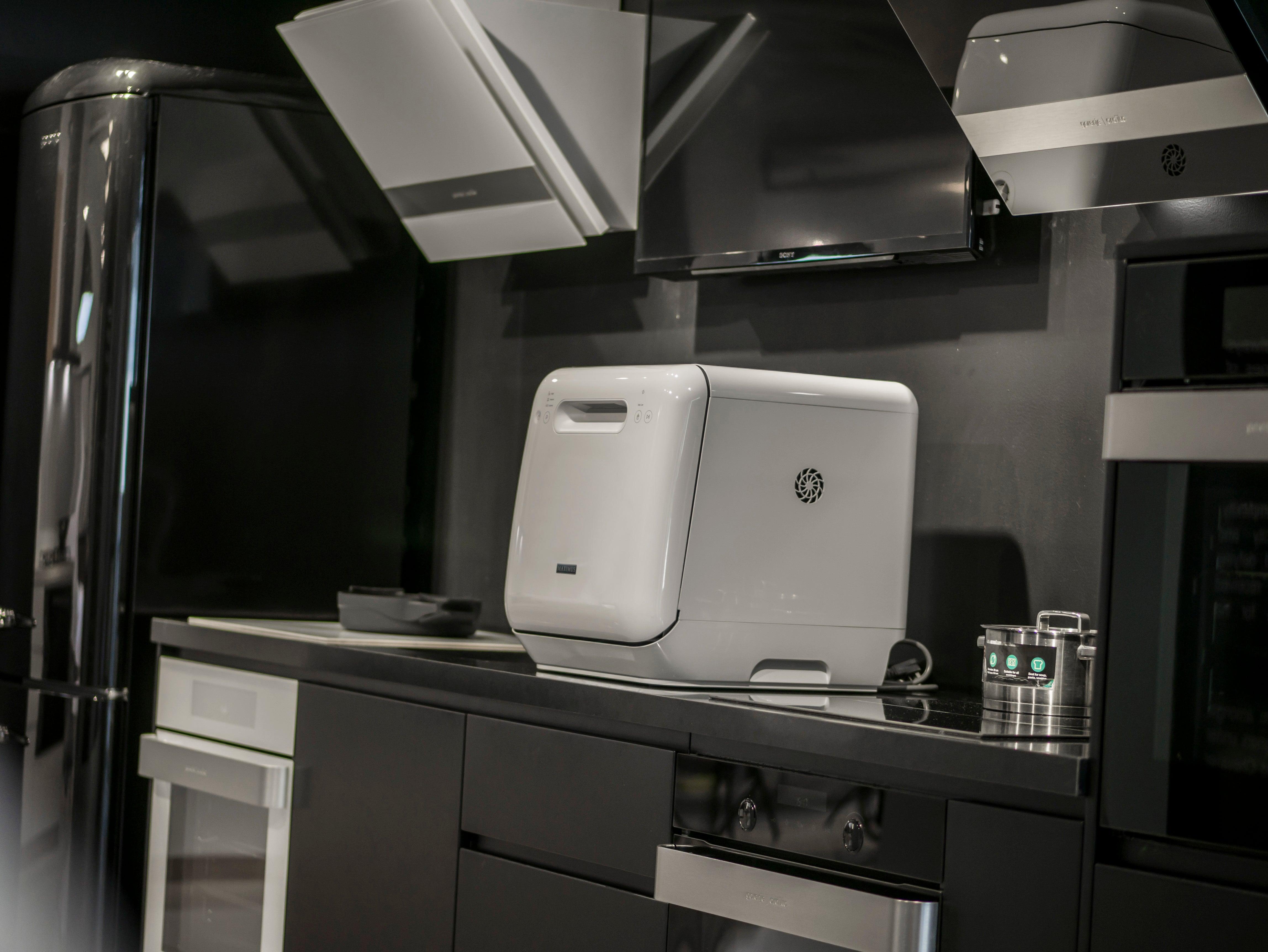 Maximus Mini Dishwasher MAX-004M | White | The Nest Attachment Parenting Hub