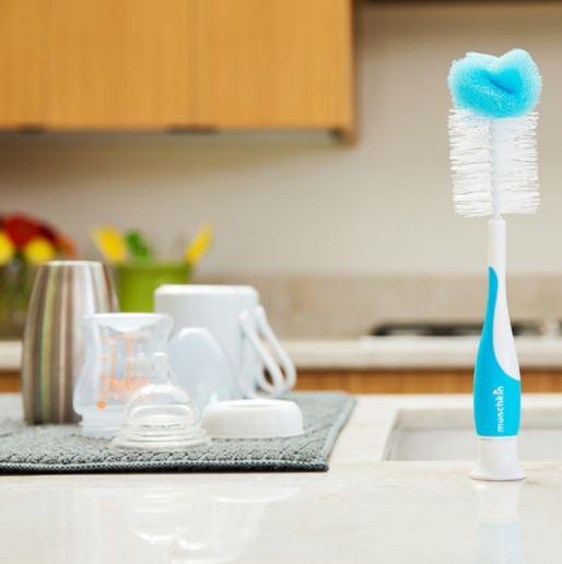 Munchkin Sponge Bottle Brush | The Nest Attachment Parenting Hub