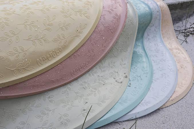 Natruba Round Bath Mat w/ Leaf Pattern 100% Natural Rubber | The Nest Attachment Parenting Hub