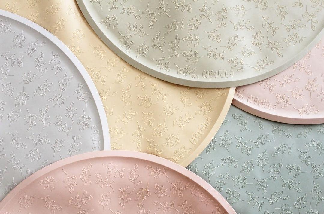 Natruba Round Bath Mat w/ Leaf Pattern 100% Natural Rubber | The Nest Attachment Parenting Hub