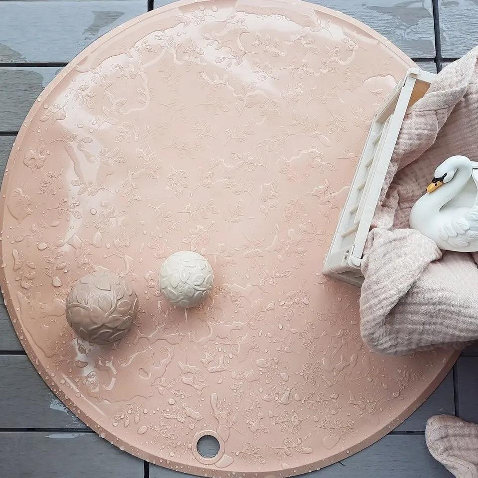 Natruba Round Bath Mat w/ Leaf Pattern 100% Natural Rubber | The Nest Attachment Parenting Hub