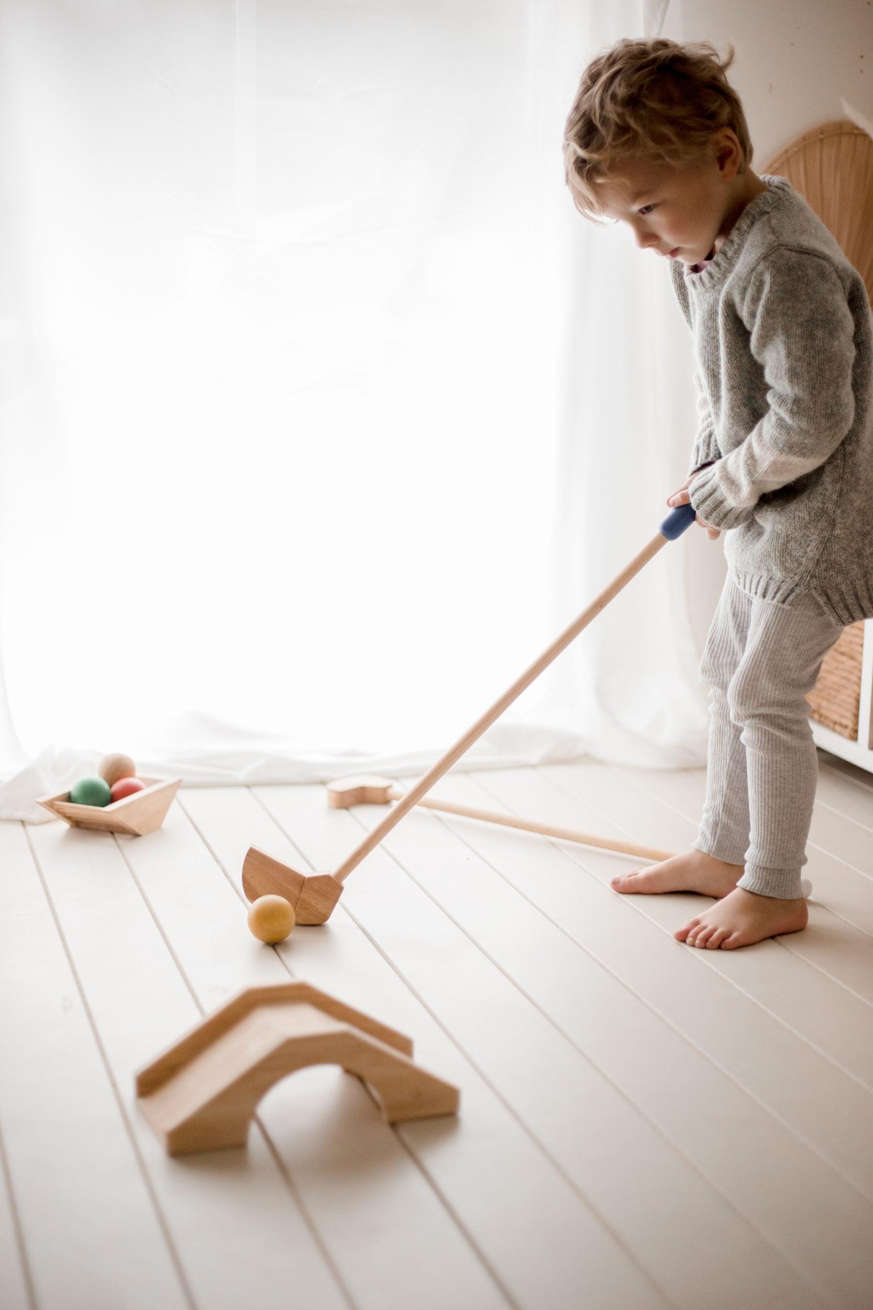 QToys Mini Golf Set 233 | The Nest Attachment Parenting Hub