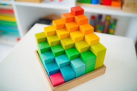 QToys Rainbow Engineering Blocks 901 | The Nest Attachment Parenting Hub