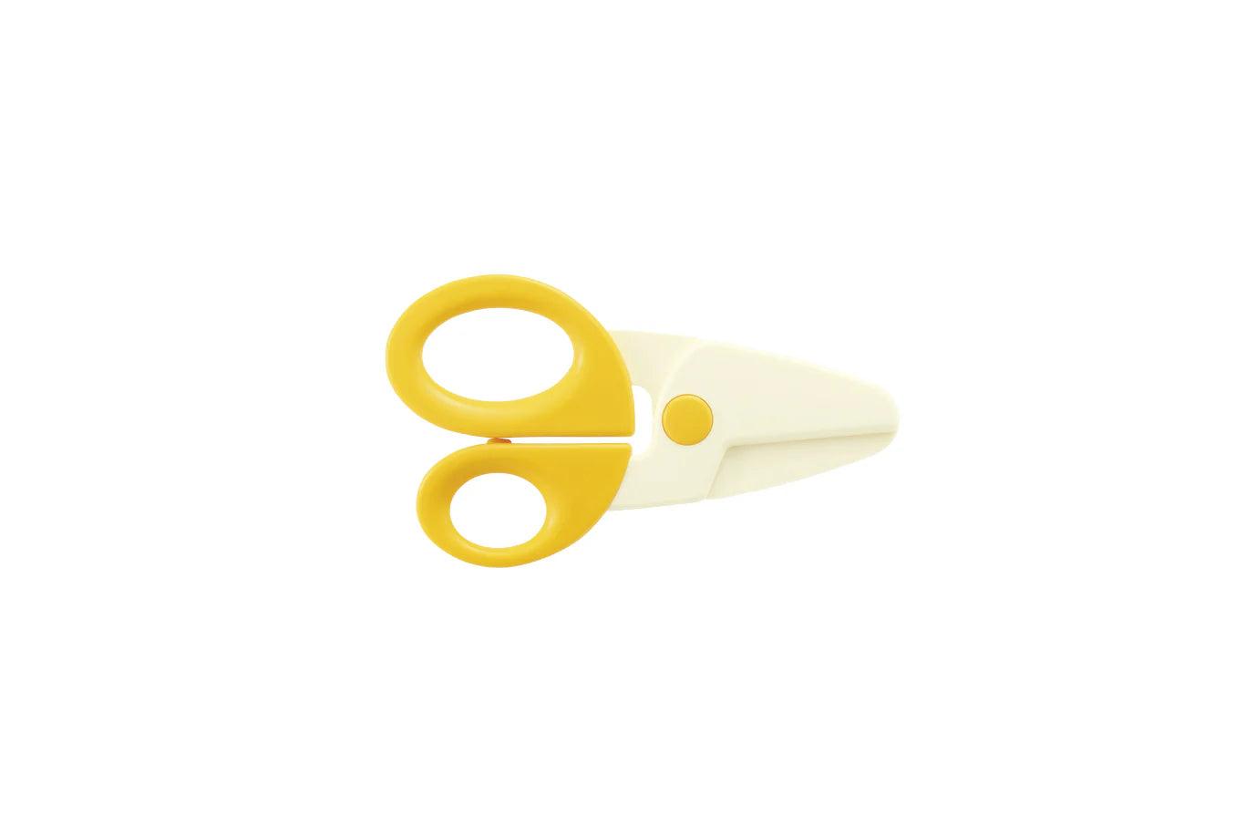 Richell Baby Food Scissors w/ case | The Nest Attachment Parenting Hub