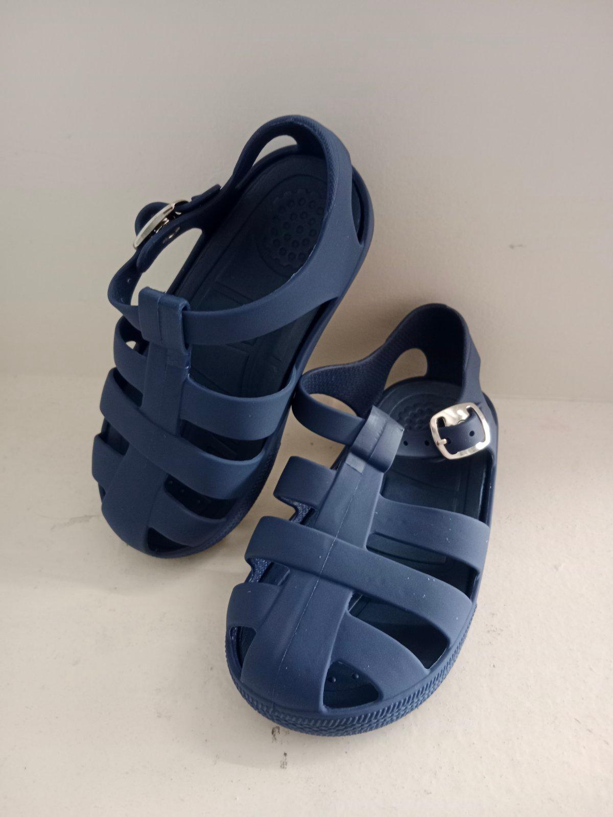 Roman Jelly Sandals Navy – The Nest:Attachment Parenting Hub