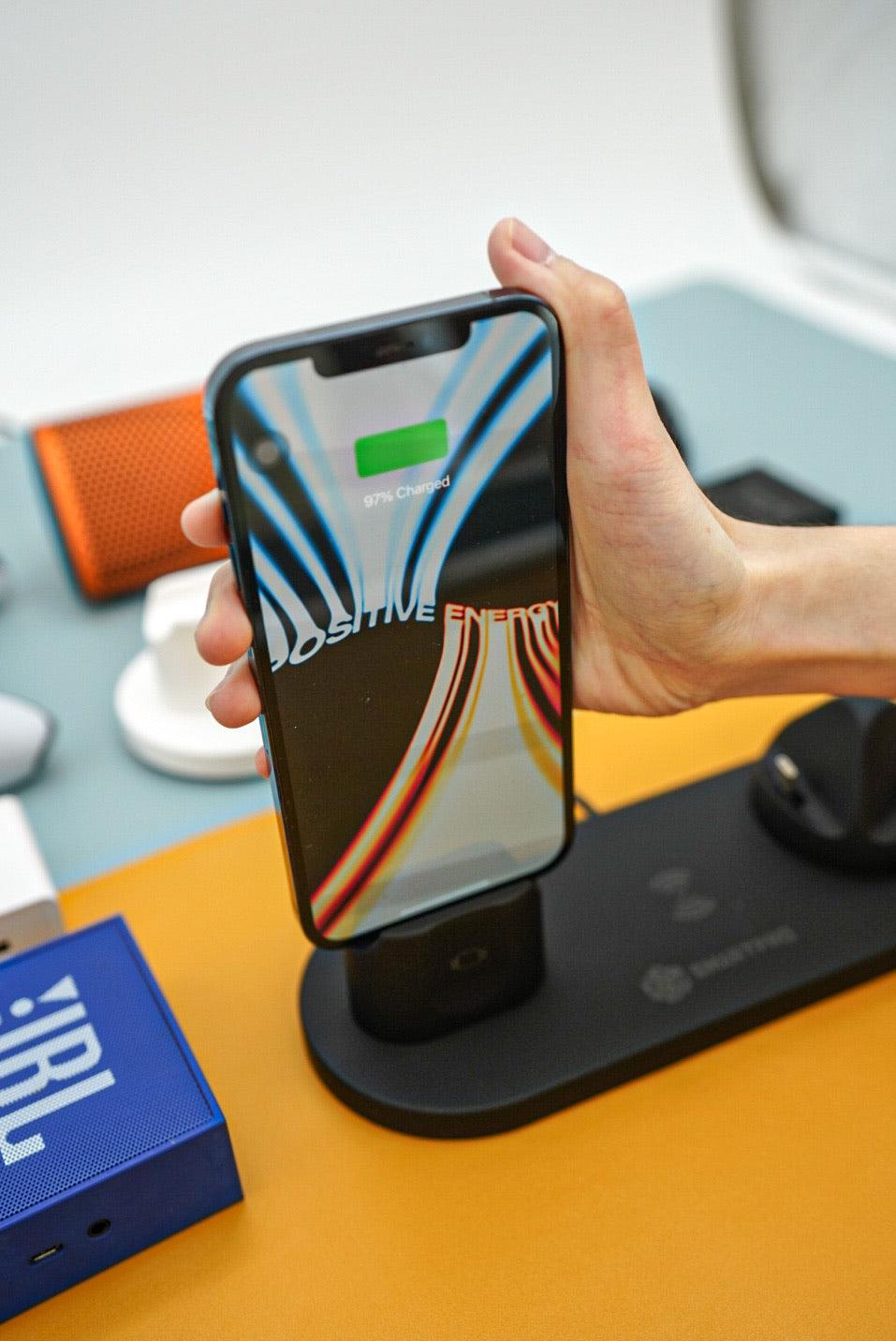 SmartPro ChargePro Universal Wireless Charger | The Nest Attachment Parenting Hub