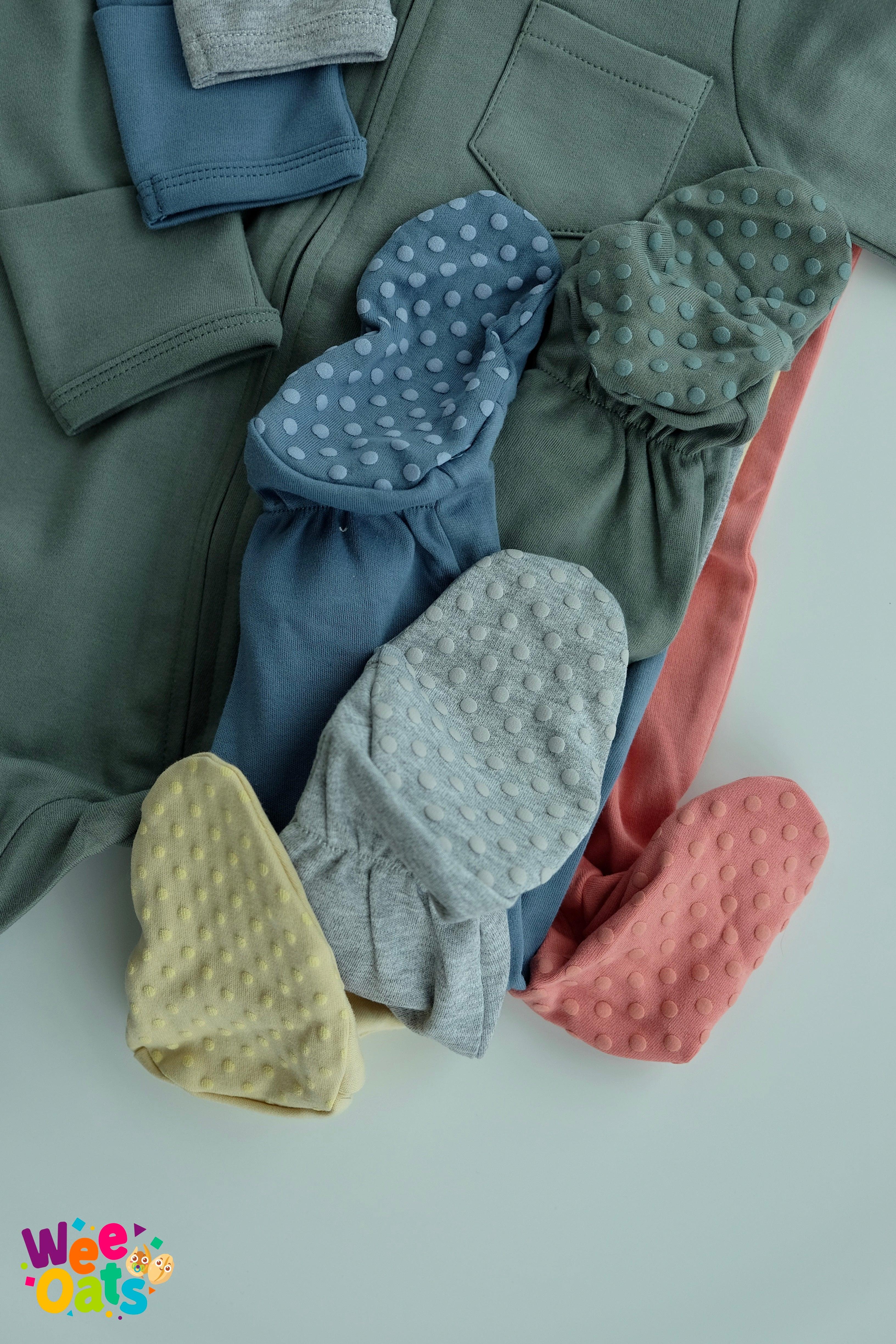 Wee Oats Starlight 100% Organic Cotton Footed Sleepsuit w/ Foldable Mittens | The Nest Attachment Parenting Hub