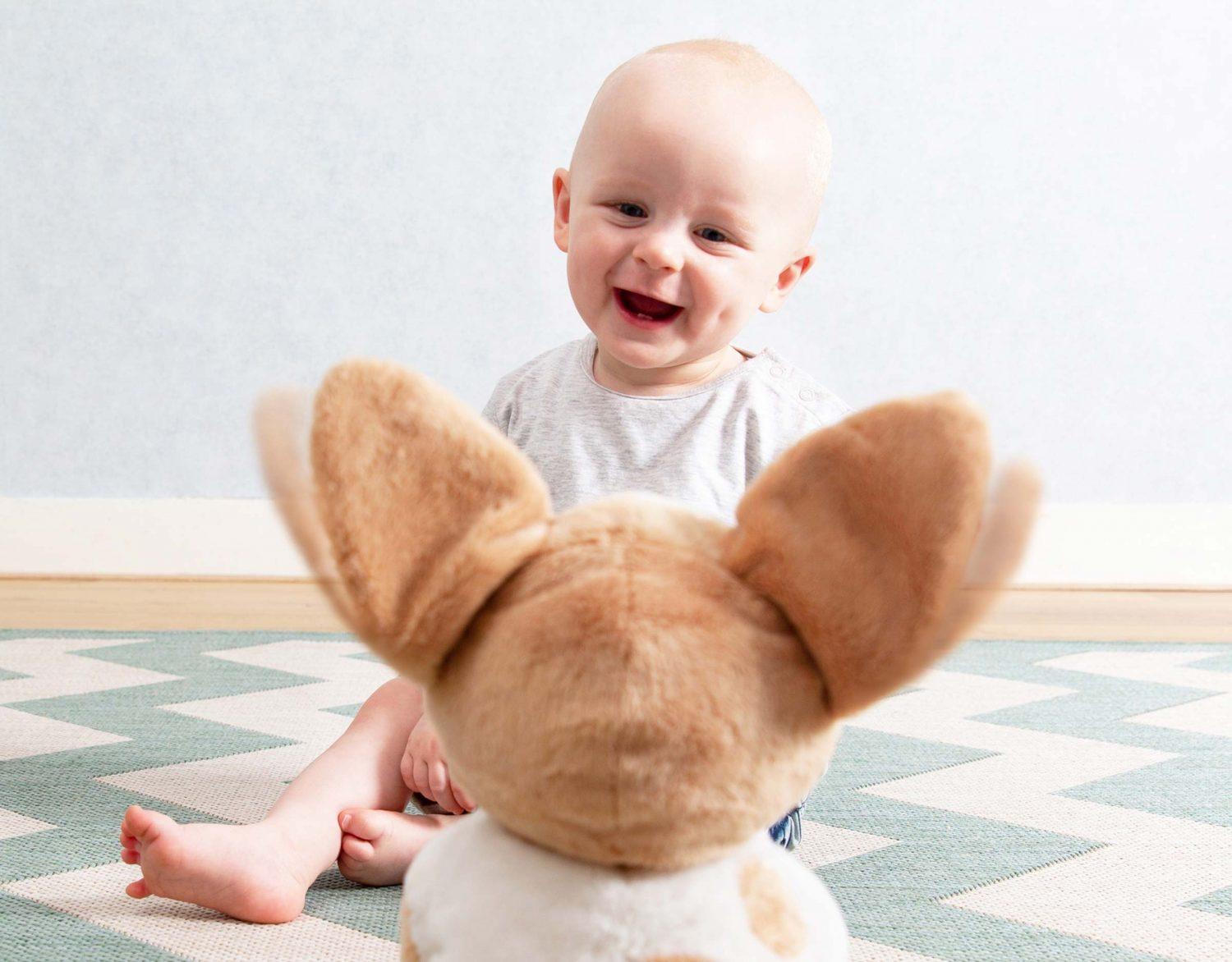 Zazu Danny the Flapping Dog 0+ | The Nest Attachment Parenting Hub