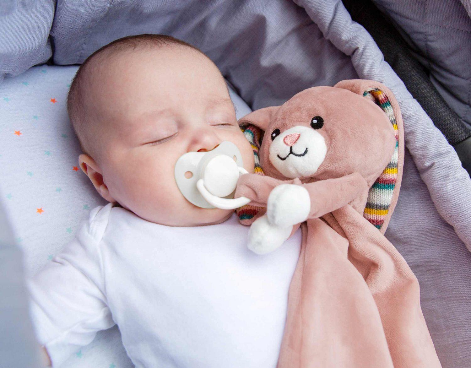 Zazu Felix, Robin & Becky Baby Comforter with Heartbeat Sound | The Nest Attachment Parenting Hub