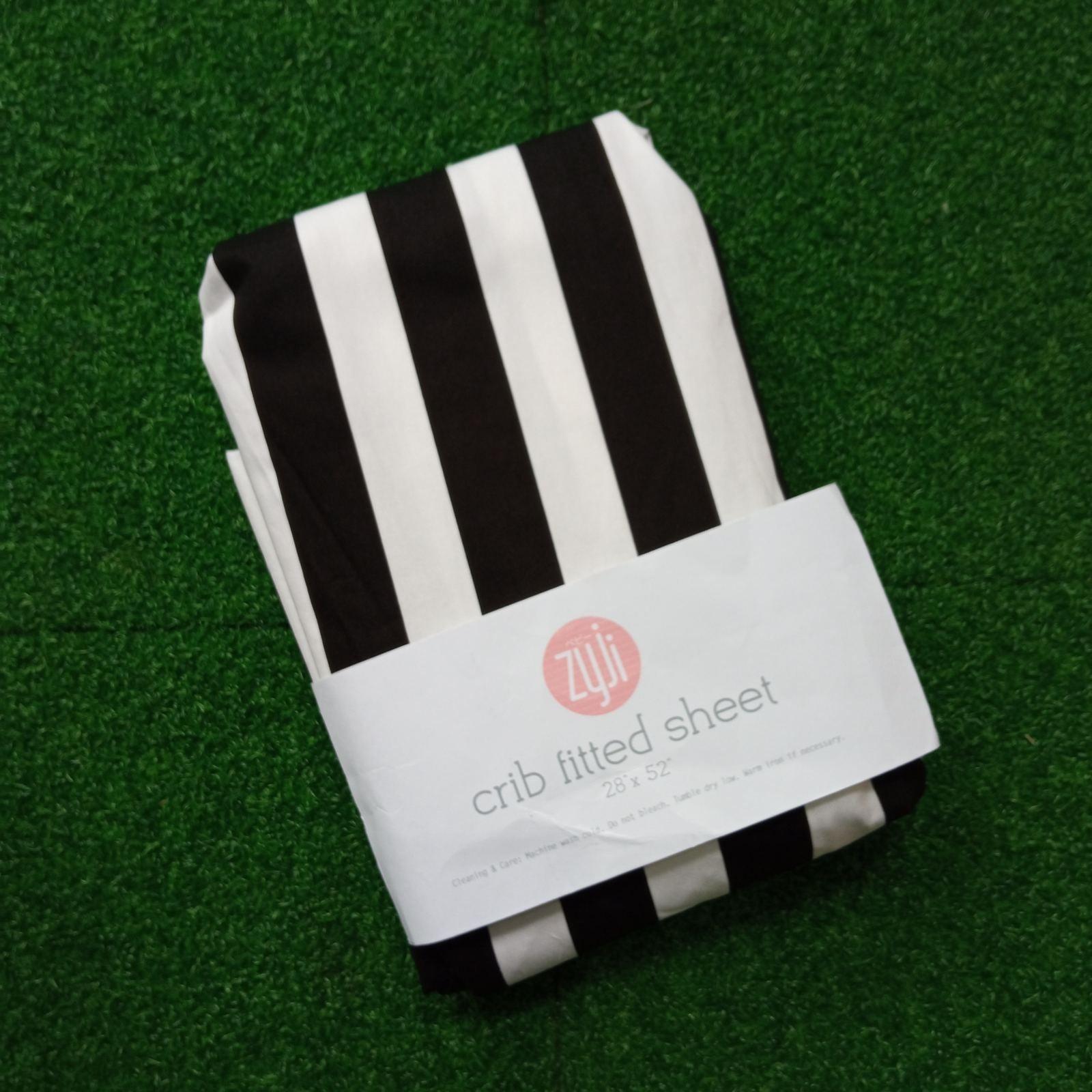 Zyji Crib Sheets (26 x 38) | The Nest Attachment Parenting Hub